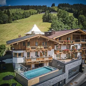 Astrid - Inklusive Kostenfreier Jokercard Hotel